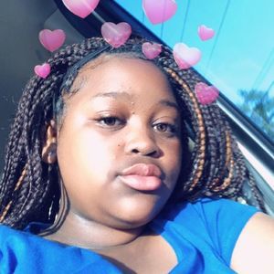 Meet your Posher, Latasha